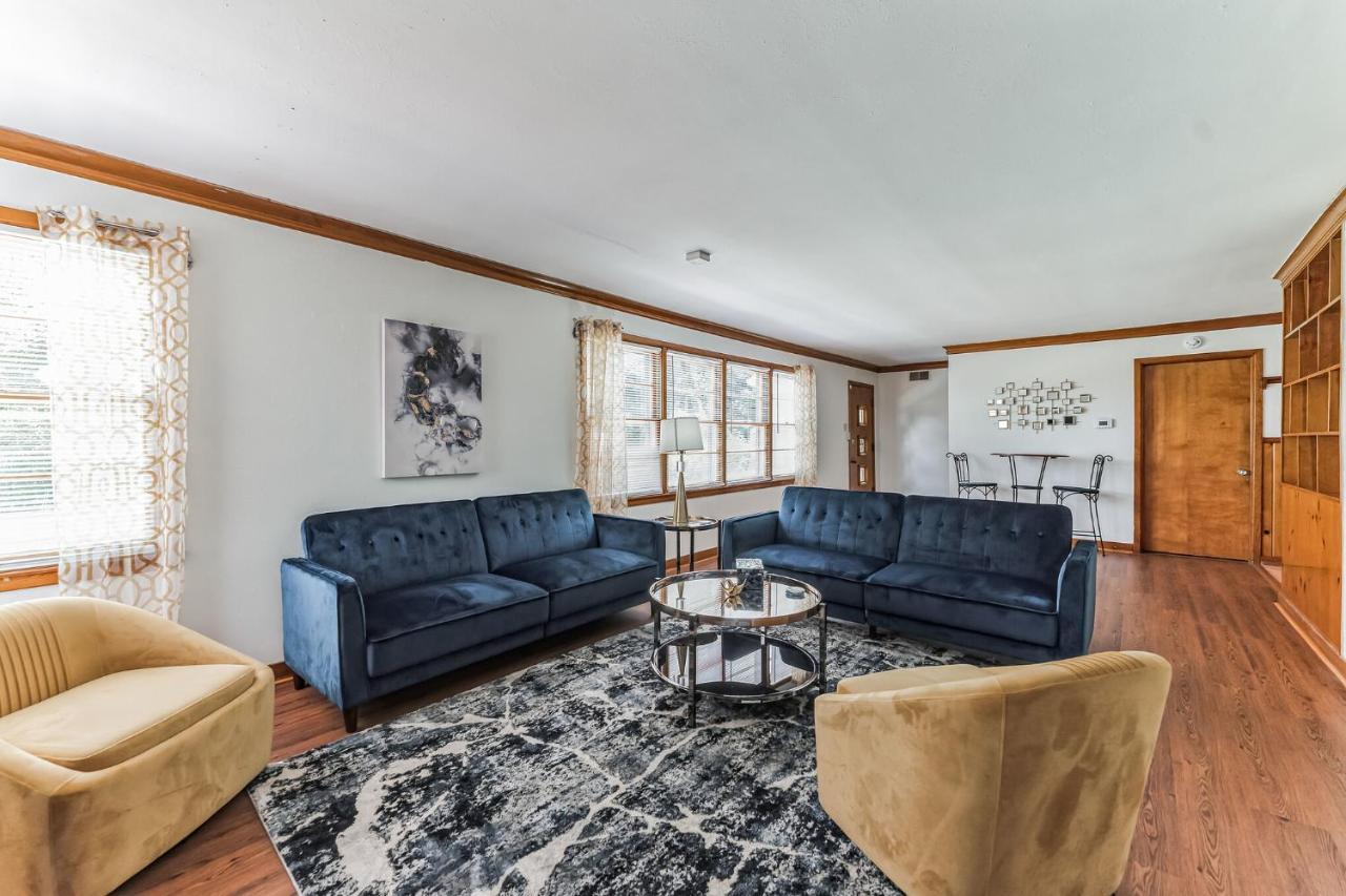 ממפיס Mins To Graceland Secluded Rambling Ranch Style Home מראה חיצוני תמונה